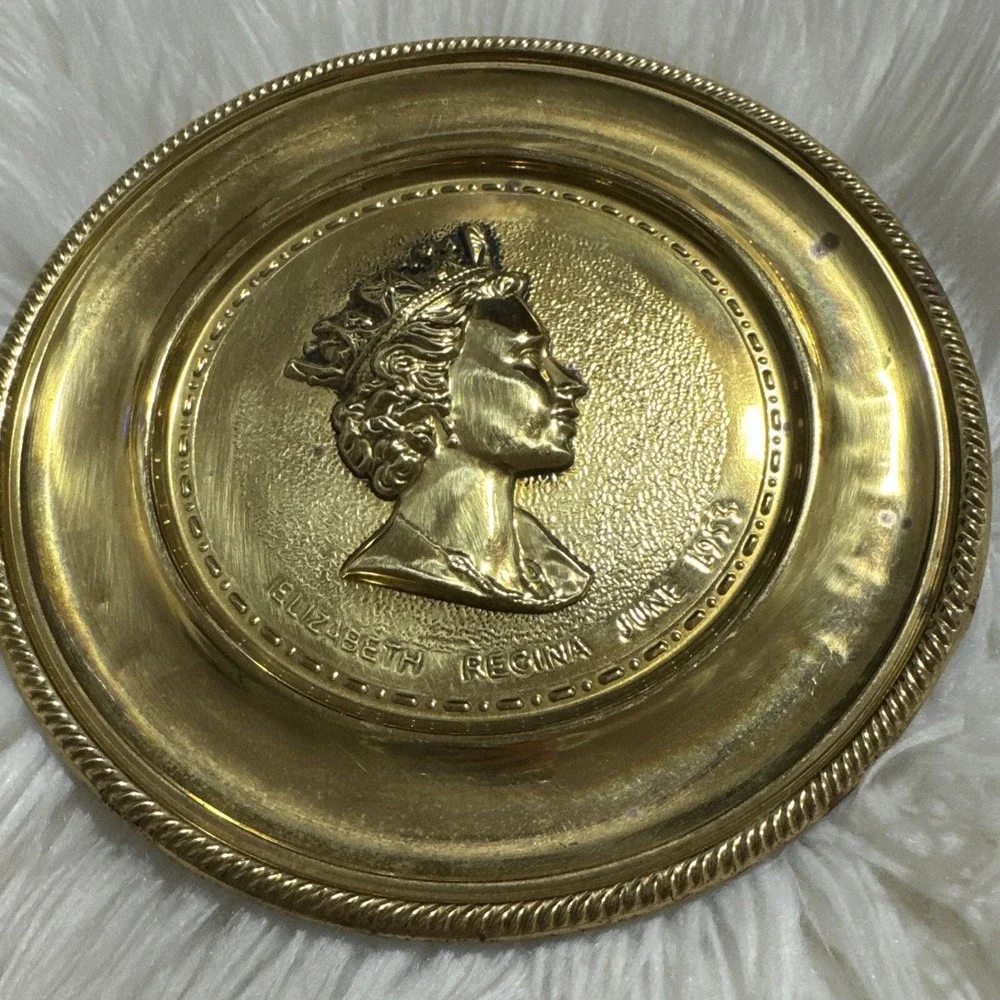 elpec england VERY RARE Queen Elizabeth 1953 Coronation Plaque Wall Art Brass